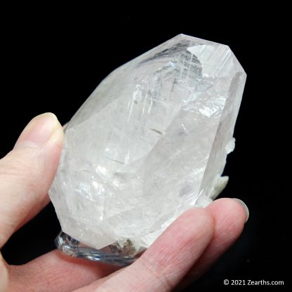 Transparent Twinned Calcite from Tonglushan Mine, Daye, Hubei, China