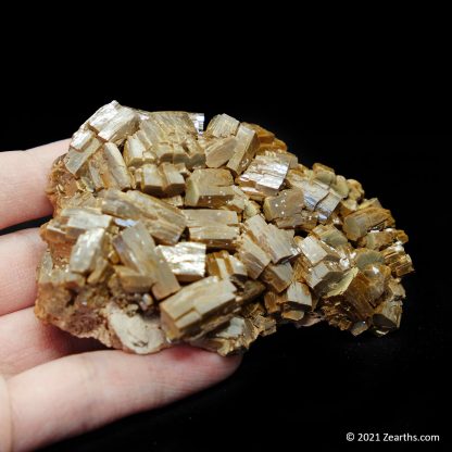 Arsenic-bearing Vanadinite Crystals from Zelidja Mine, Morocco
