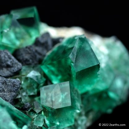 Color-Changing Fluorite Twins with Octahedral Galena from Rogerley Mine, Weardale, England